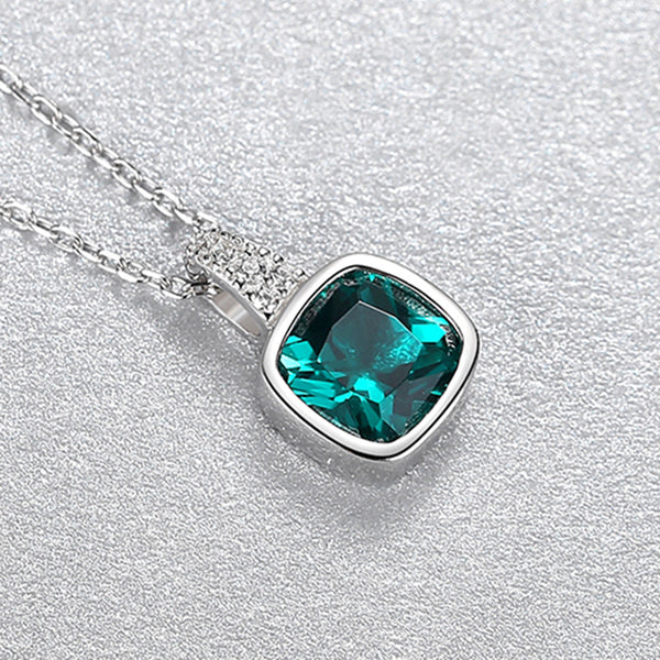 Green Cubic Zirconia  Pendant Necklace with Sterling Silver 925