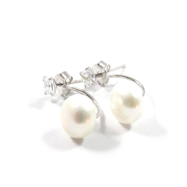 White/Black Freshwater Cultured Pearl Stud Earrings with Cubic Zircornia Sterling Silver 8.5-9.0mm