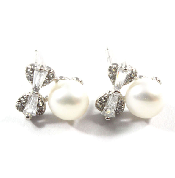White Freshwater Cultured Pearl Stud Earrings with Sterling Silver 6.0-6.5mm