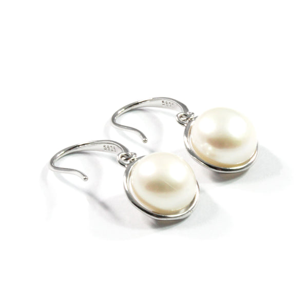 White Freshwater Cultured Pearl with Sterling Silver 9.0-9.5mm